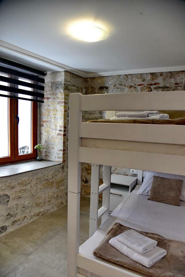 Lana & Ena Apartments Kotor Kültér fotó